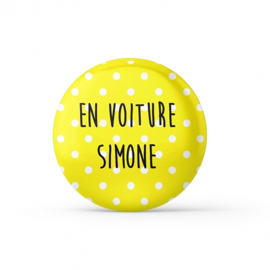 EN VOITURE SIMONE